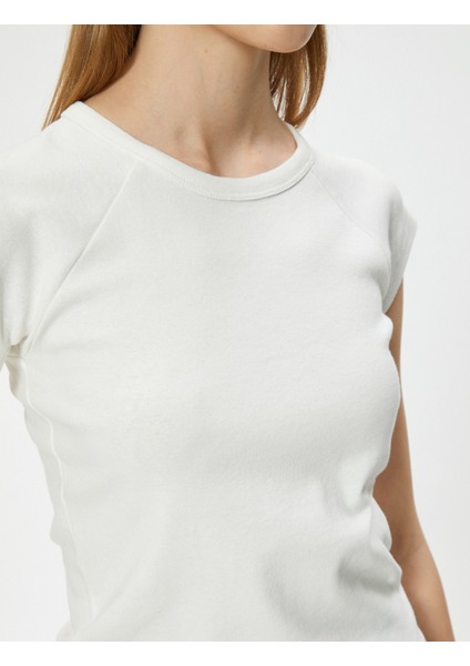 Basic Tişört Kısa Kollu Bisiklet Yaka Slim Fit indirimleri