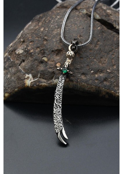 Gümüş Hz. Ali ( Zülfikar Kılıcı ) Figürlü Gümüş Erkek Kolye Zincir Yeşil Zirkon Taşlı fiyatları