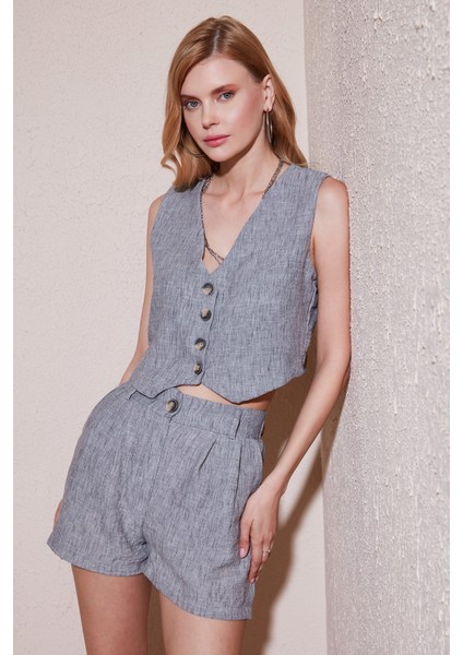 Flamlı Regular Fit V Yaka Yelekli Şortlu Takım Bayan Takım 67045802S4