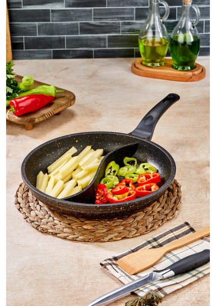 Lüks Özel Seri 32 cm Döküm Granit 2 Bölmeli Tava