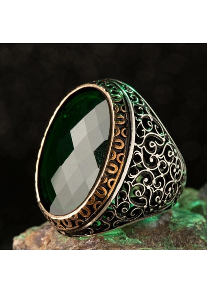 Simetrik Desenli Büyük Yeşil Zirkon Taşlı Gümüş Erkek Yüzük indirimleri