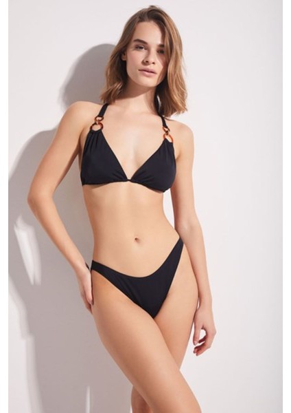 v Kesim Ince Kenar Altlı Ibor Aksesuar Detaylı Çıakrılabilir Kaplı Üçgen Bikini Takımı fiyatları