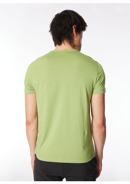 Düz Yaka Baskılı Yeşil Erkek T-Shirt 24EU1M0F014P400_T-SHIRT indirimleri