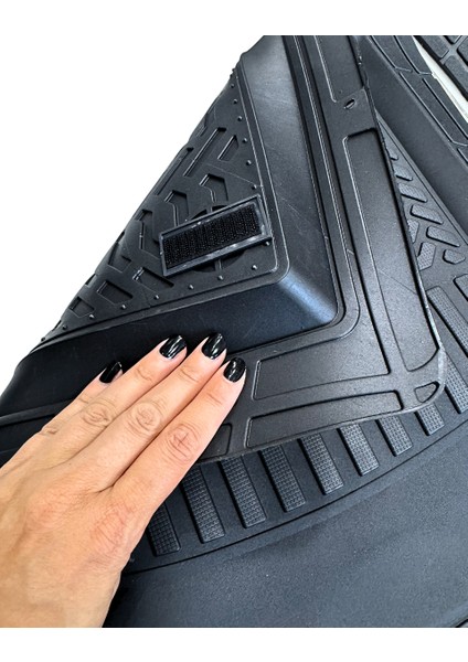 Unıversal Premium Kalite 3D Havuzlu Pvs Siyah Otomobil Paspası