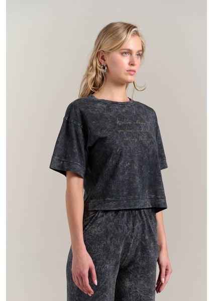 Kadın T-Shirt Yıkamalı209