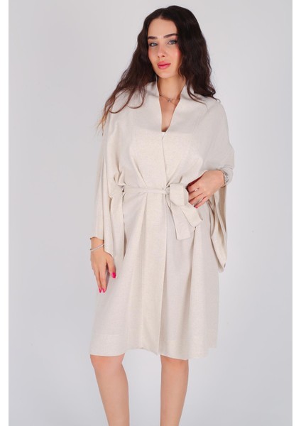 Kadın Bej Bağlamalı Kısa Kimono modelleri