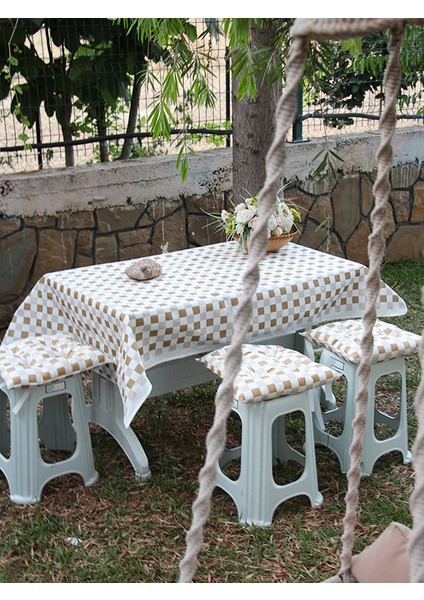 Masa Örtüsü 120 x 170 , 4 Minder 45 x 45CM Set Sandalye Bağcıklı (Siyah Renk)