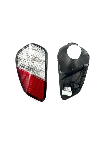 Mitsubishi Outlander Arka Tampon Reflektörü Sağ 2015-2019 8337A154