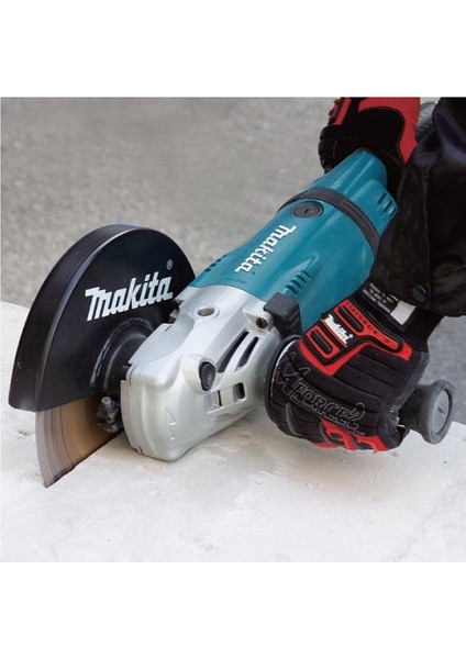 Makıta GA7030X01 180MM Büyük Taşlama 2400W fiyatları