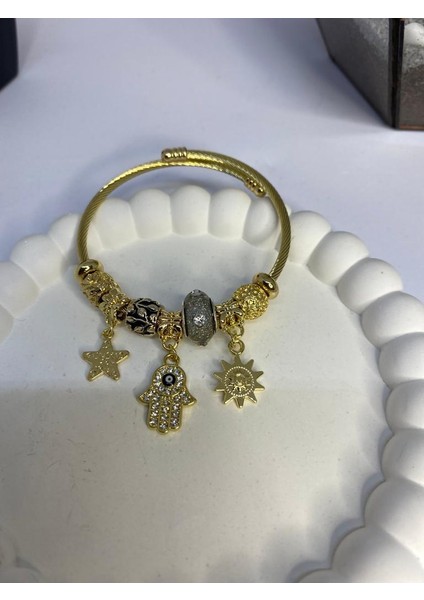 Fatma Ana Eli Figürlü Gold Pandora Bileklik modelleri