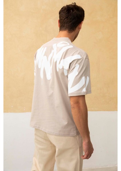 Erkek Ön ve Arka Baskılı Regular Fit T-Shirt fırsatları