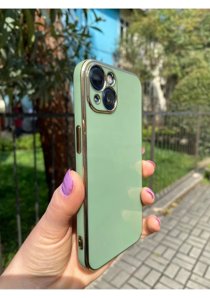 Vip Case Iphone 13 Gold Kenarlı Parlak Kamera Korumalı Yumuşak Silikon Bark Kılıf