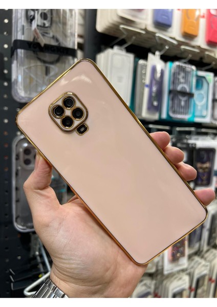 Xiaomi Redmi Note 9 Pro ve 9s Uyumlu Gold Kenarlı Parlak Kamera Korumalı Yumuşak Silikon Bark Kılıf