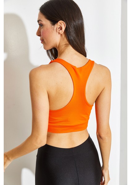 Kadın Sporcu Crop Atlet modelleri