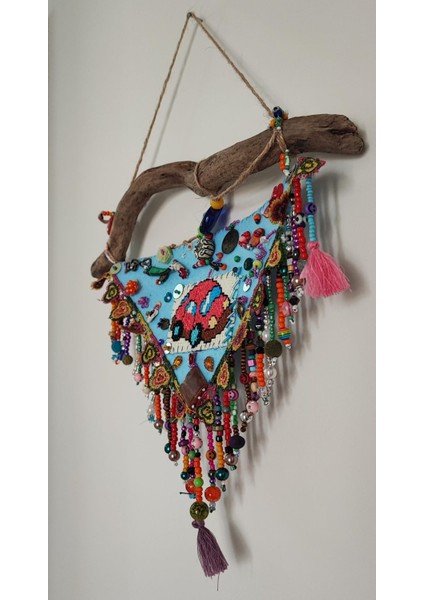 Duvar / Kapı / Balkon Süsü - Keçe Üzerine İğne Oyası / Dantel / Kanaviçe ve Boncuk Işlemesi / Nazarlık / Araba Detaylı Maşallah 28x29