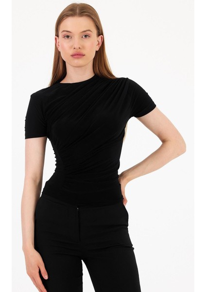 Büzgülü Kısa Kol Bluz fırsatları