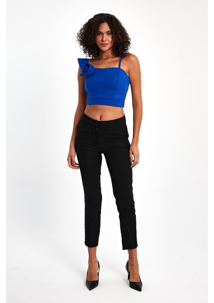 Volan Yaka Gül Detay Crop