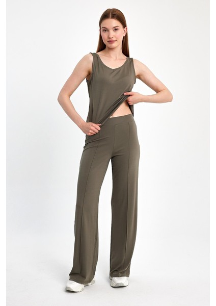 Kadın V Yaka Sıfır Kol İkili Takım Şık ve Rahat Tasarım İçin modelleri