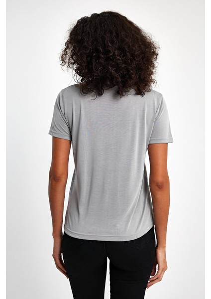 V Yaka Modal Tişört indirimleri