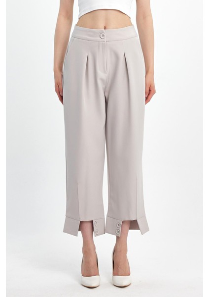 Paçası Düğmeli Pantolon