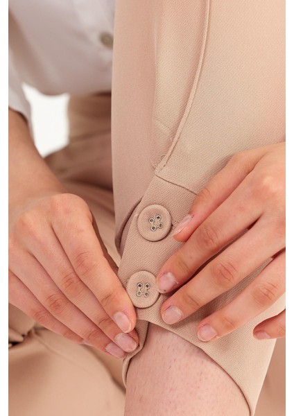 Paçası Düğmeli Pantolon indirimleri