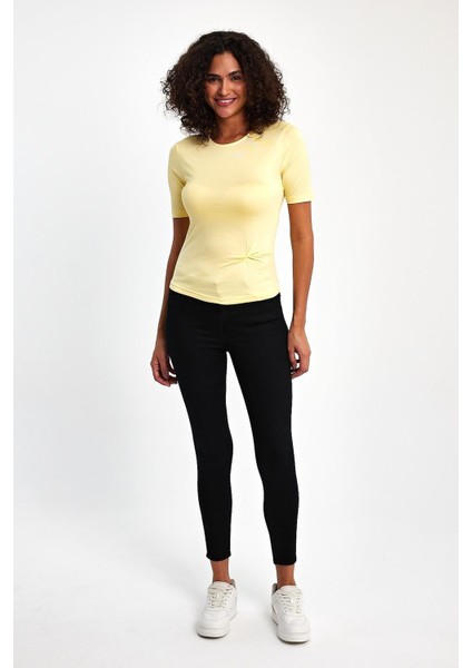 Kadın Büzgülü Tişört Günlük Tarz Bej Renk Kısa Kol Modal Polyester