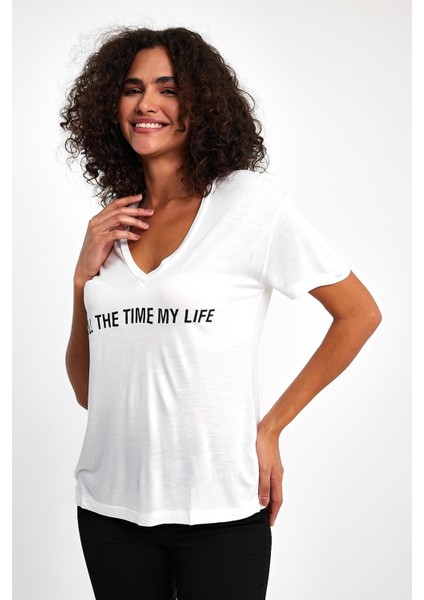 V Yaka Tişört fırsatları