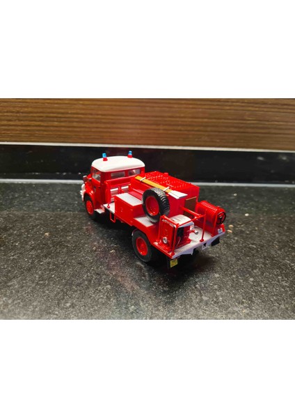 1/43 Mercedes Laf 911 fiyatları