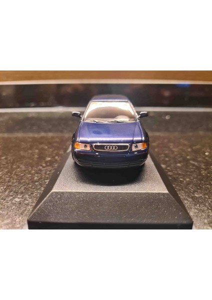 1/43 Audi A3 8l 1996