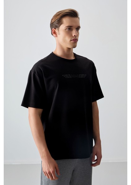 Siyah Pamuklu Kalın Yumuşak Dokulu Oversize Fit Baskılı Erkek T-Shirt - 88374 fırsatları