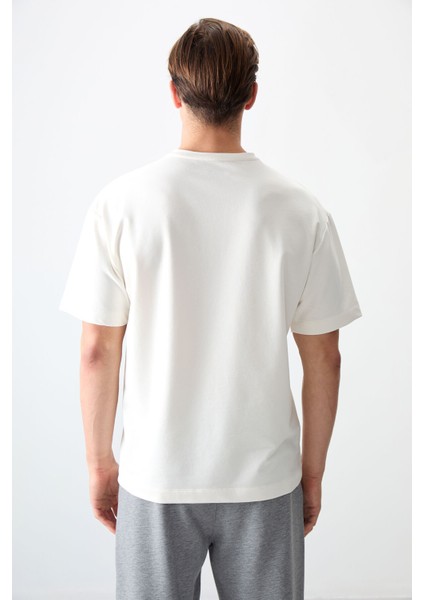 Ekru Pamuklu Kalın Yumuşak Dokulu Oversize Fit Basic Erkek T-Shirt - 88377