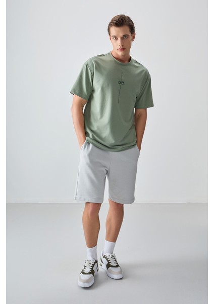 Açık Yeşil Pamuklu Kalın Yumuşak Dokulu Oversize Fit Baskılı Erkek T-Shirt - 88373 fırsatları