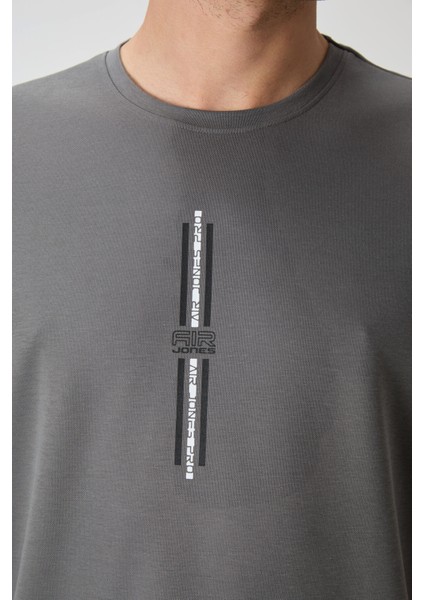 Koyu Gri Pamuklu Kalın Yüzeyi Dokulu Oversize Fit Baskılı Erkek T-Shirt - 88366