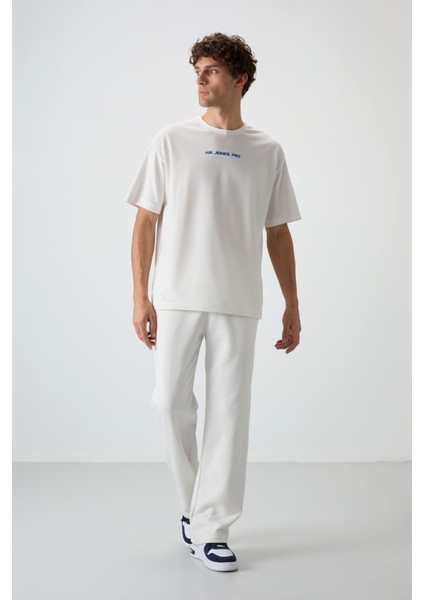 Ekru Pamuklu Kalın Yüzeyi Dokulu Oversize Fit Baskılı Erkek T-Shirt - 88364