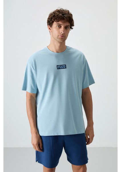 Açık Mavi Pamuklu Kalın Yüzeyi Dokulu Oversize Fit Baskılı Erkek T-Shirt - 88367