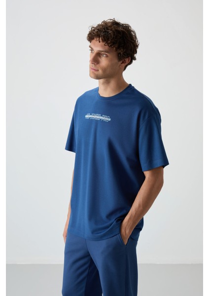 Parlament Pamuklu Kalın Yüzeyi Dokulu Oversize Fit Baskılı Erkek T-Shirt - 88365 fırsatları