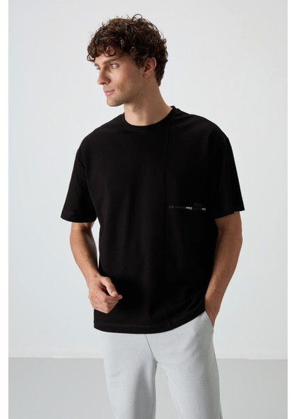 Siyah Pamuklu Kalın Yüzeyi Dokulu Oversize Fit Baskılı Erkek T-Shirt - 88370