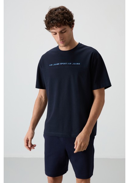 Lacivert Pamuklu Kalın Yüzeyi Dokulu Oversize Fit Baskılı Erkek T-Shirt - 88371