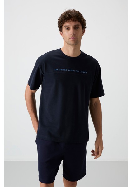 Lacivert Pamuklu Kalın Yüzeyi Dokulu Oversize Fit Baskılı Erkek T-Shirt - 88371 fırsatları