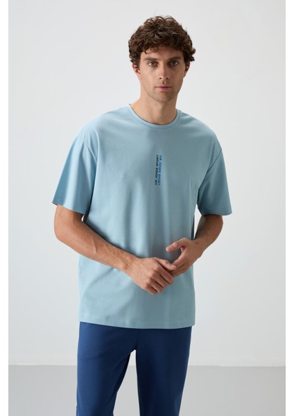 Açık Mavi Pamuklu Kalın Yüzeyi Dokulu Oversize Fit Baskılı Erkek T-Shirt - 88368