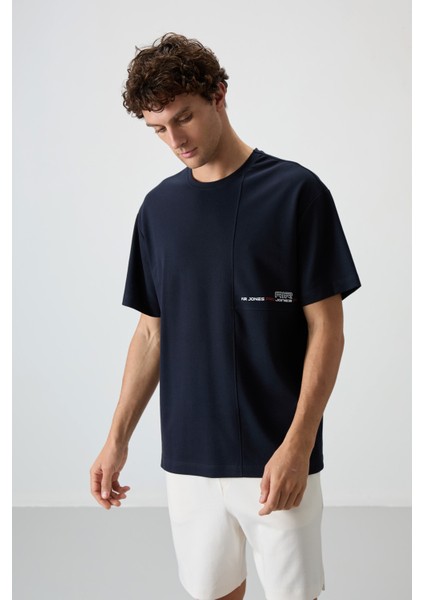 Lacivert Pamuklu Kalın Yüzeyi Dokulu Oversize Fit Baskılı Erkek T-Shirt - 88370 fırsatları