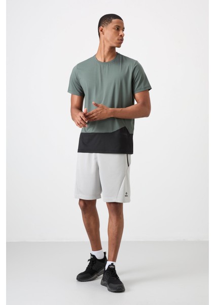 Haki Polyester Nefes Alan Dokulu İnce Esnek Standart Fit Erkek Performans T-Shirt - 88383