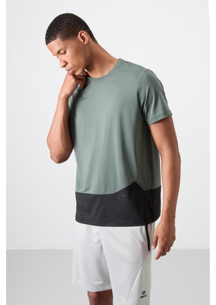 Haki Polyester Nefes Alan Dokulu İnce Esnek Standart Fit Erkek Performans T-Shirt - 88383