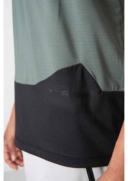 Haki Polyester Nefes Alan Dokulu İnce Esnek Standart Fit Erkek Performans T-Shirt - 88383