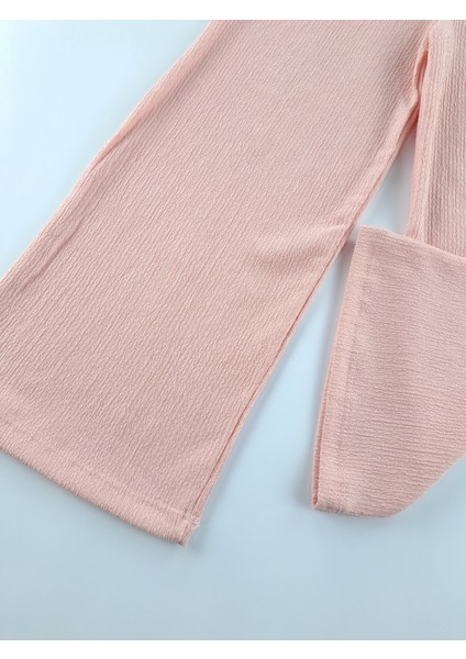 Kız Çocuk Yazlık Pantolon Tişort Ikili Takım Su Yeşili ve Somon Pembe Renk Seçenekleri Göğüs Nakış fırsatları