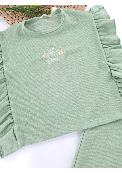 Kız Çocuk Yazlık Pantolon Tişort Ikili Takım Su Yeşili ve Somon Pembe Renk Seçenekleri Göğüs Nakış fiyatları