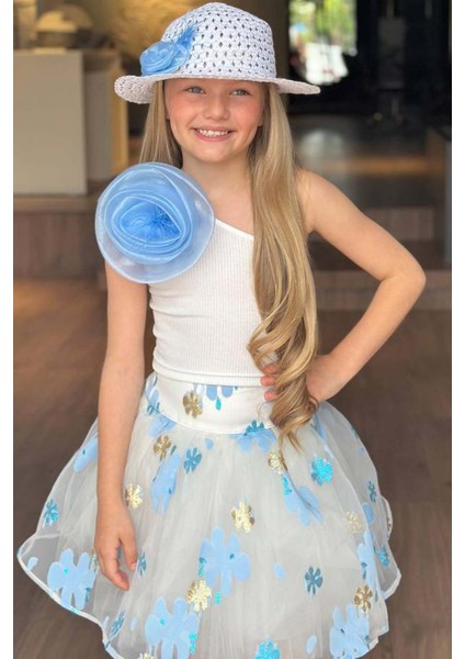 Kız Çocuk Tek Omuzlu Gül Detaylı Bluz ve Jakar Desenli Mavi Etekli Takım