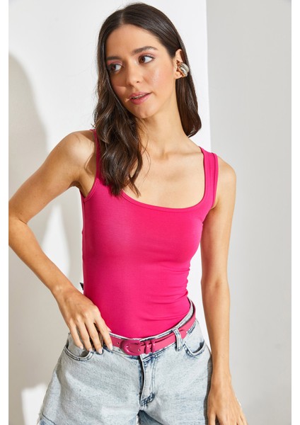 Kadın Kare Yaka Kalın Askılı Atlet indirimleri