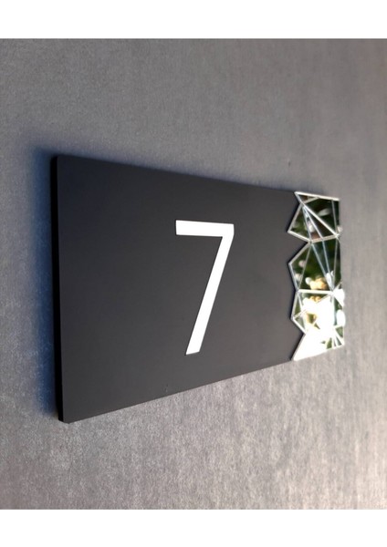 Mirror Series Kapı Numarası indirimleri