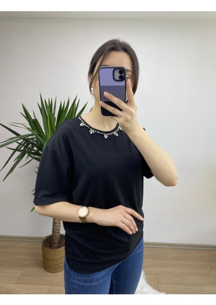 Boynu Taşlı T-Shirt - Siyah Renk fiyatları